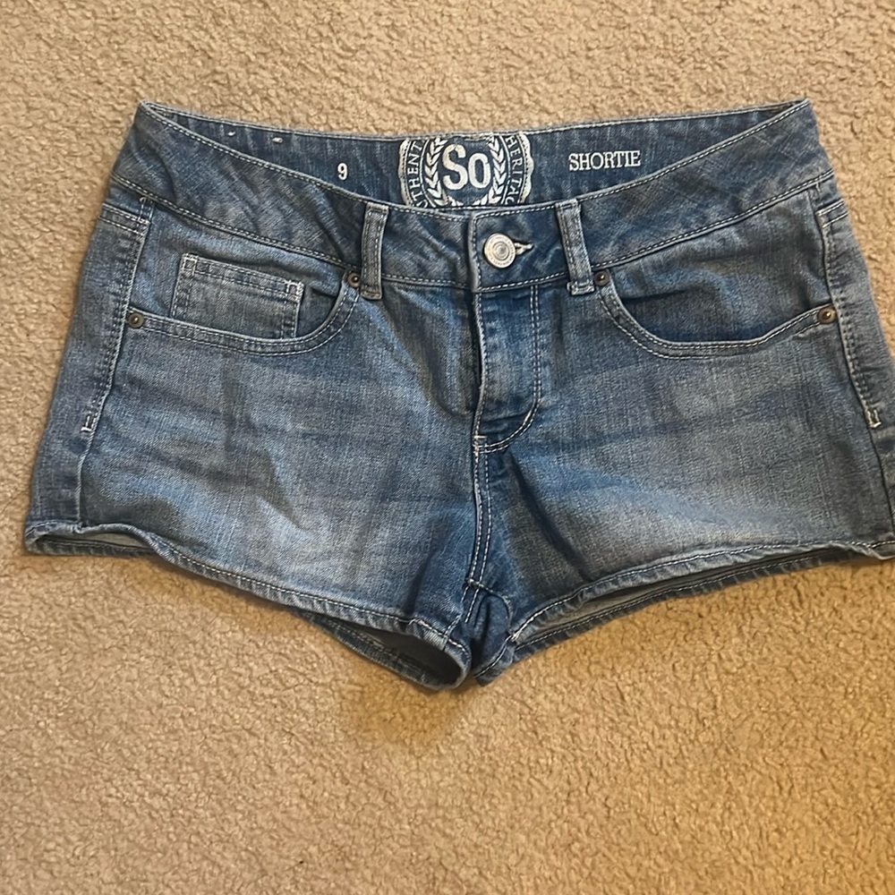 SO shortie size 9 low rise shorts
